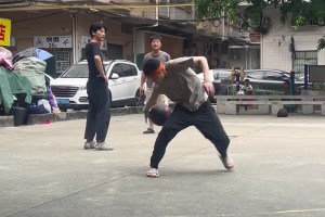 😏公牛那边怎么报价？