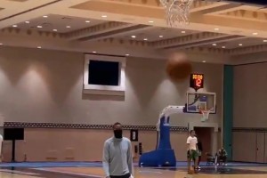 最强双子星？塔图姆和杰伦·布朗队内单挑，满满的都是细节！